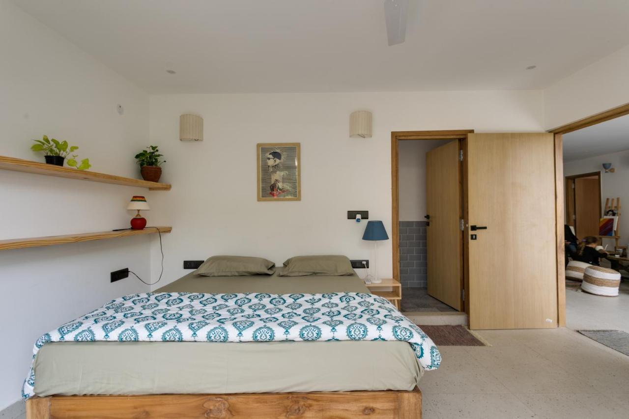 ニューデリー Vaara Bed & Breakfast エクステリア 写真
