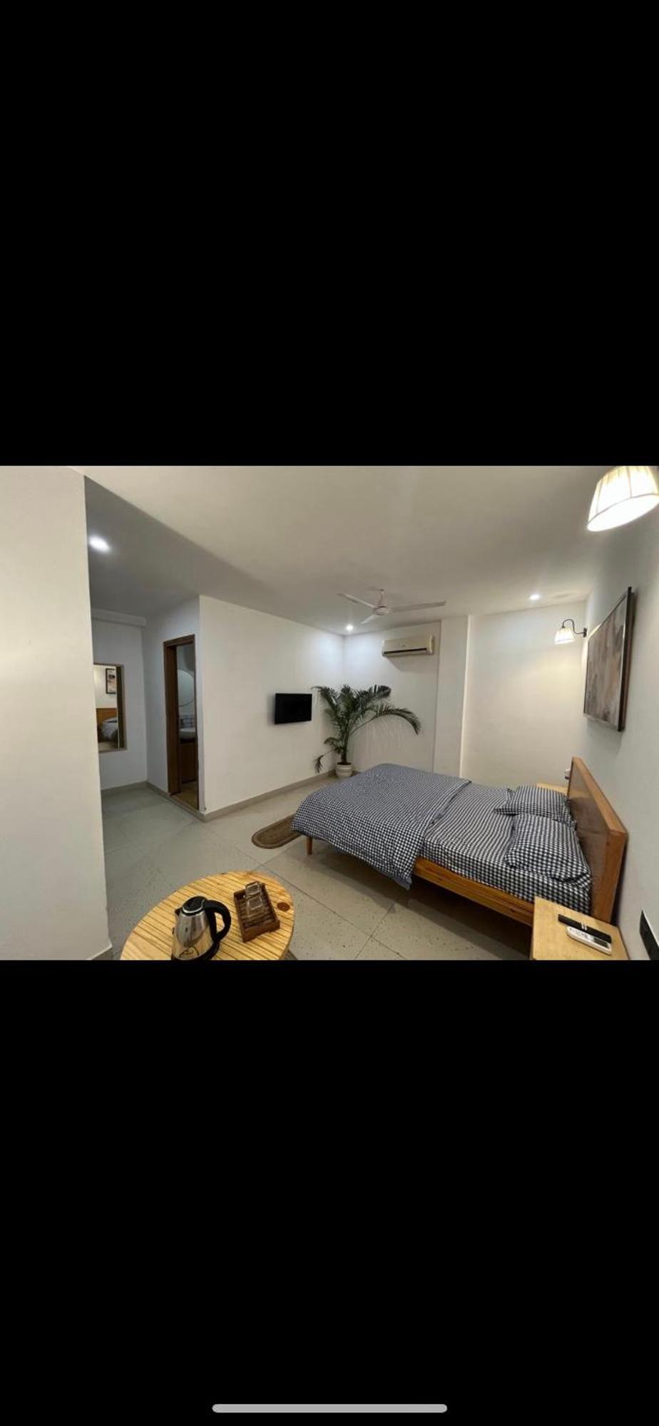 ニューデリー Vaara Bed & Breakfast エクステリア 写真